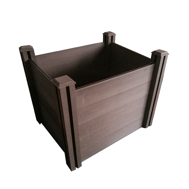 Interspersed plastic wood flower box